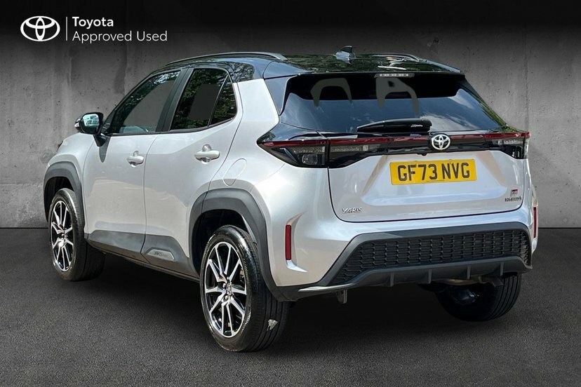 Toyota Yaris Cross 1.5 Vvt-h Gr Sport Suv Hybrid E-cvt 11 Silver #3