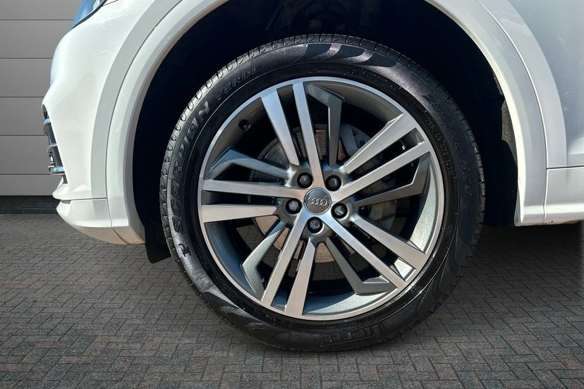 Audi Q5 2.0 Tdi 40 S Line Suv S Tronic Quattro White #5