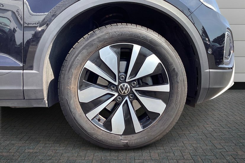 Volkswagen T-Roc 1.5 Tsi Match Suv Dsg 150 Ps Black #5