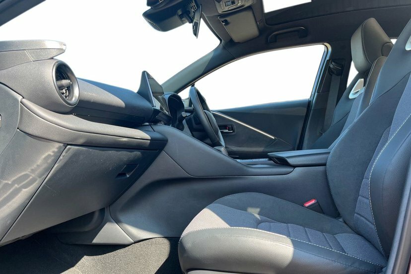 Toyota C-Hr 2.0 Vvt 13.6Kwh Excel Suv Plug-in Hybri #2