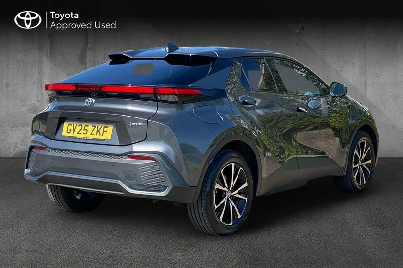 Toyota C-Hr 2.0 Vvt 13.6Kwh Design Suv Plug-in Hybr Grey #2