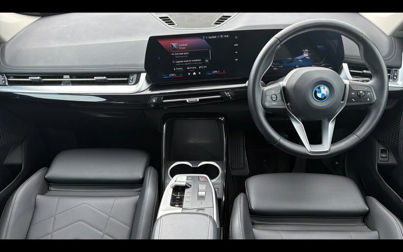 BMW iX1 30 66.5Kwh Xline Suv Xdrive 11K Black #4