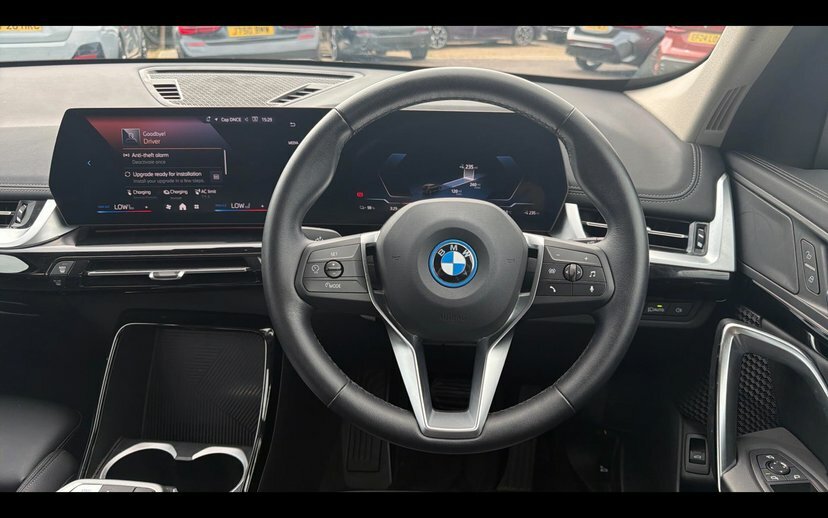 BMW iX1 30 66.5Kwh Xline Suv Xdrive 11K Black #5