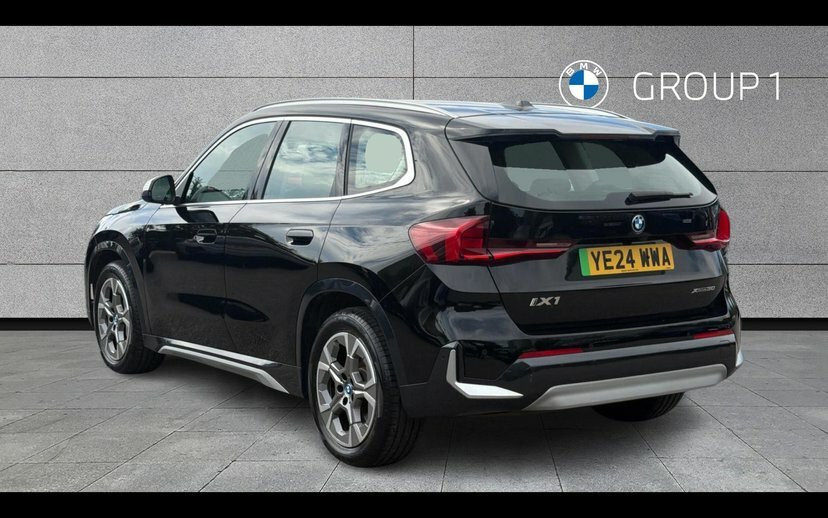 BMW iX1 30 66.5Kwh Xline Suv Xdrive 11K Black #2