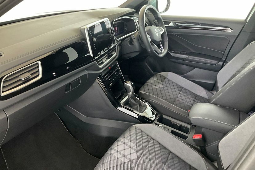Volkswagen T-Roc 1.5 Tsi R-line Suv Dsg 150 Ps Silver #2