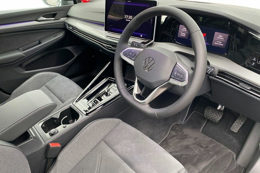 Volkswagen e-Golf 1.5 Tsi Ehybrid 19.7Kwh Style Hatchback Black #6