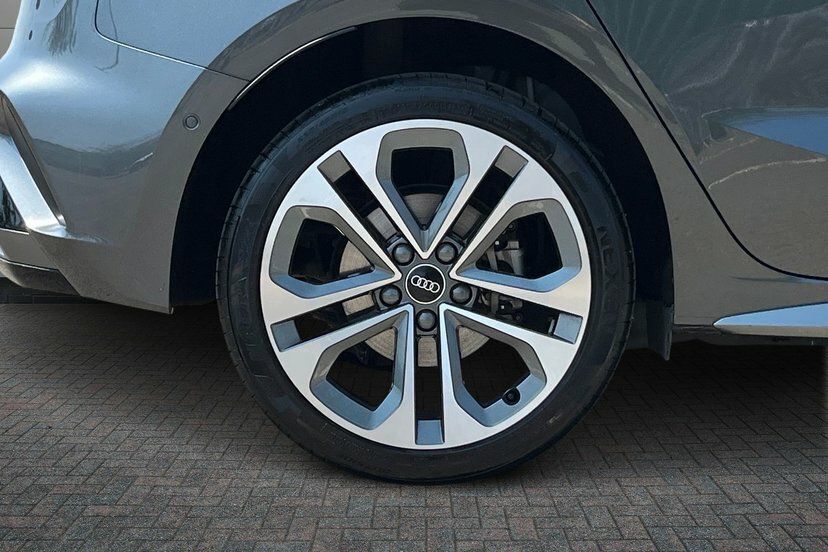 Audi A3 1.5 Tfsie 40 S Line Sportback Plug-in H Grey #5