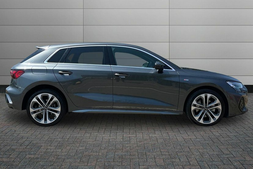 Audi A3 1.5 Tfsie 40 S Line Sportback Plug-in H Grey #4