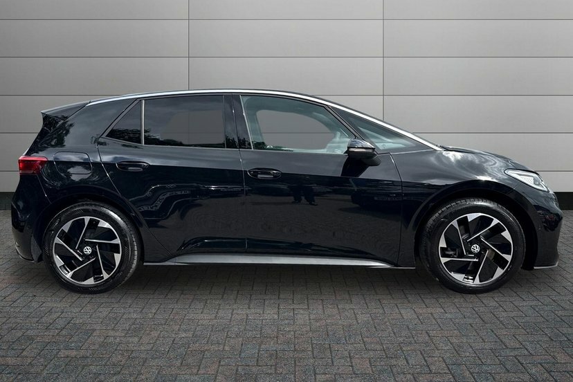 Volkswagen ID.3 Pro 59Kwh Match Hatchback 204 P Black #4