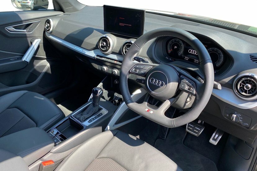 Audi Q2 1.5 Tfsi Cod 35 Black Edition Suv S Tro DA75TZV Grey #6