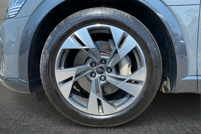 Audi Q8 e tron 50 Sport Suv Quattro 95Kwh 11Kw Grey #5