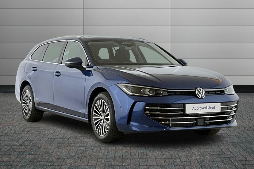 Volkswagen Passat 1.5 Tsi Ehybrid 19.7Kwh Elegance Estate Blue