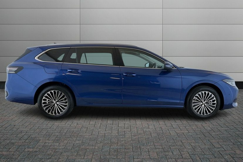 Volkswagen Passat 1.5 Tsi Ehybrid 19.7Kwh Elegance Estate KY26UAE Blue #4