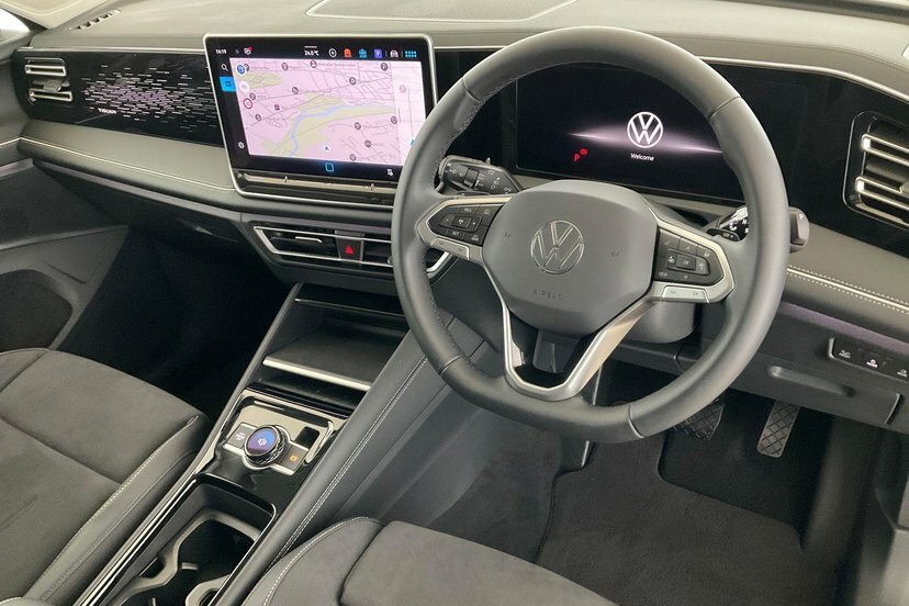 Volkswagen Tiguan 1.5 Tsi Ehybrid 19.7Kwh Elegance Suv Pl DK75YOP Green #6