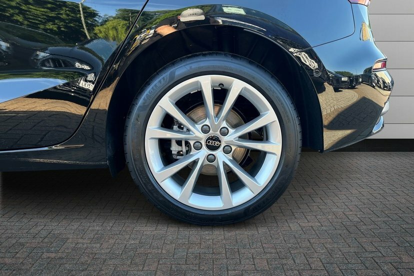 Audi A5 2.0 Tfsi S Line Saloon S Tronic 150 Ps Black #5