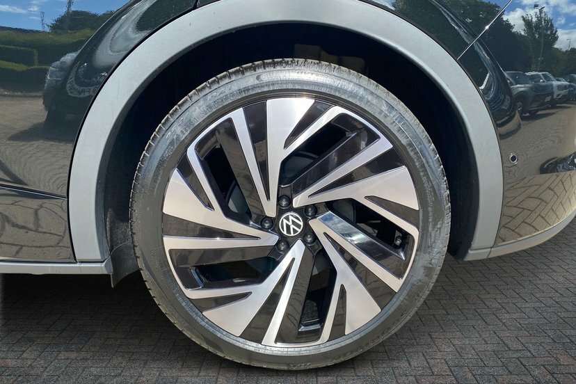 Volkswagen ID.4 Pure 52Kwh Match Suv 170 Ps White #10