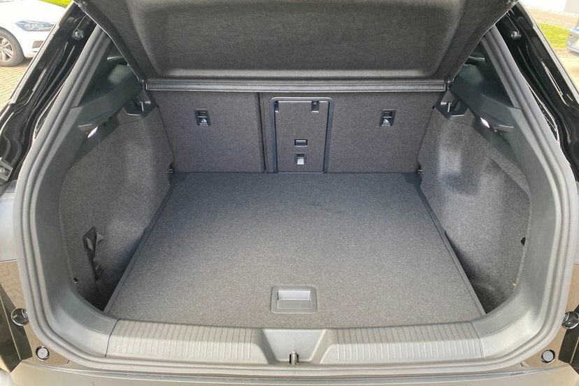 Volkswagen ID.4 Pure 52Kwh Match Suv 170 Ps White #24