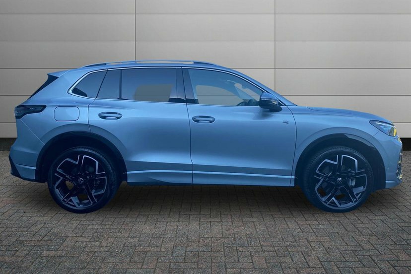Volkswagen Tiguan 1.5 Tsi Ehybrid 19.7Kwh R-line Suv Plug Silver #4