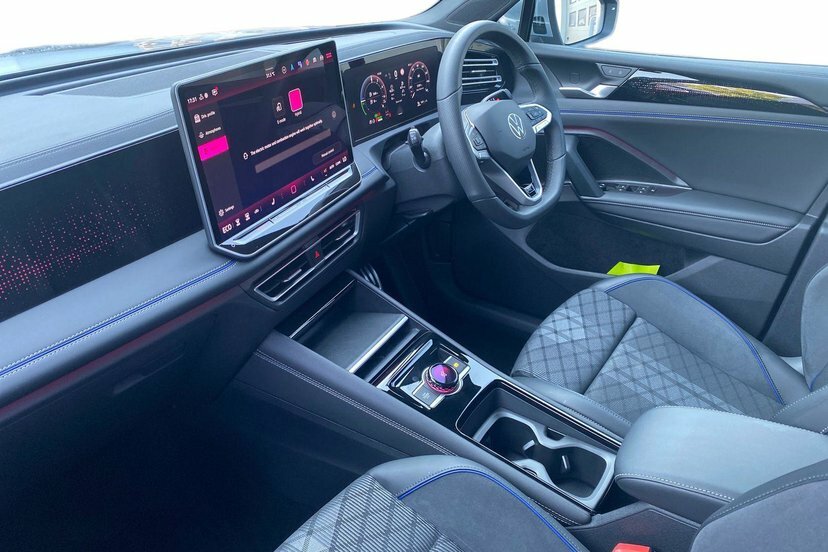 Volkswagen Tiguan 1.5 Tsi Ehybrid 19.7Kwh R-line Suv Plug Silver #2
