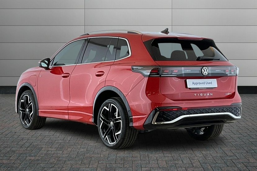 Volkswagen Tiguan 1.5 Tsi Ehybrid 19.7Kwh R-line Suv Plug KM75XYX Red #3