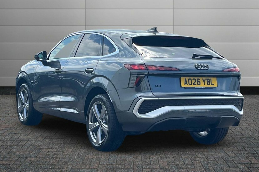 Audi Q3 1.5 Tfsi S Line Sportback S Tronic 150  #3