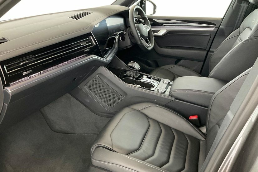Volkswagen Touareg 3.0 Tdi V6 Black Edition Suv Tiptronic Grey #2
