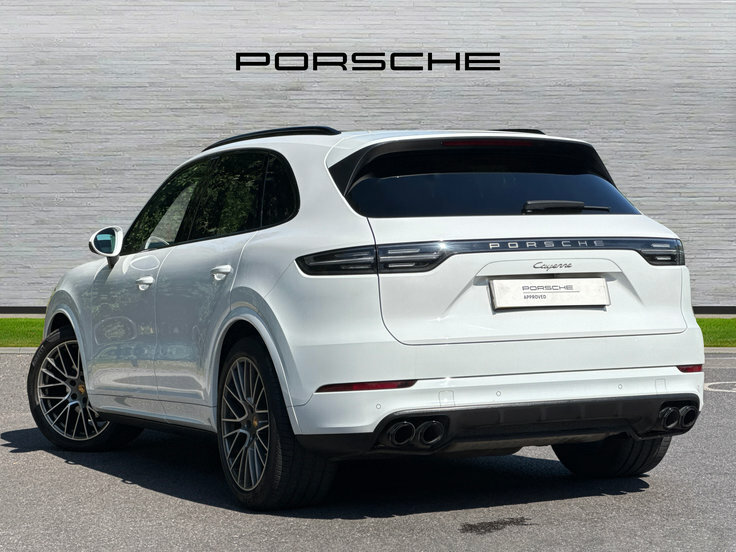 Porsche Cayenne 3.0T V6 Platinum Edition Suv Tiptronics AP22VKL White #2