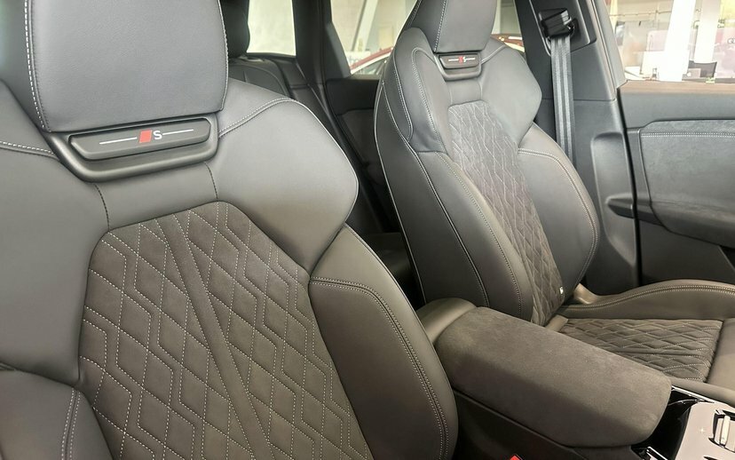 Audi Q6 E-Tron 100Kwh Black Edition Quattro WP26ZSJ Black #6