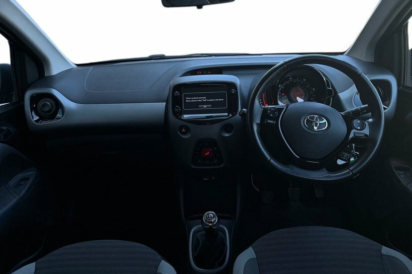 Toyota Aygo 1.0 Vvt-i X-trend Hatchback 71 Black #6