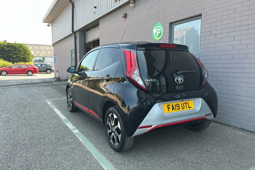Toyota Aygo 1.0 Vvt-i X-trend White #42