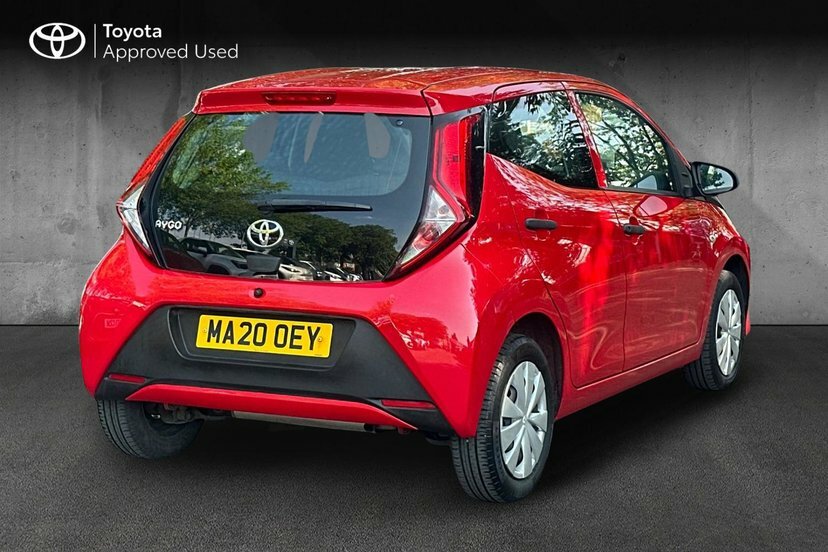 Toyota Aygo 1.0 Vvt-i X Hatchback 71 Ps Red #2