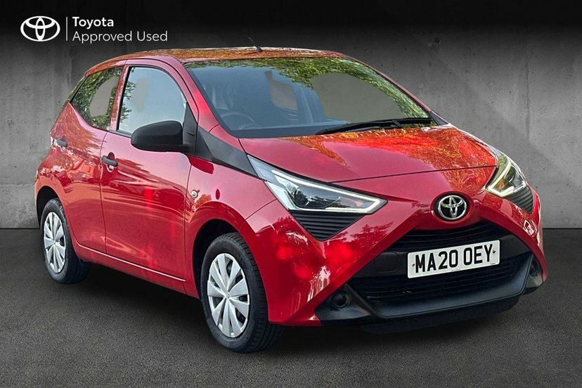 Toyota Aygo 1.0 Vvt-i X Hatchback 71 Ps Red