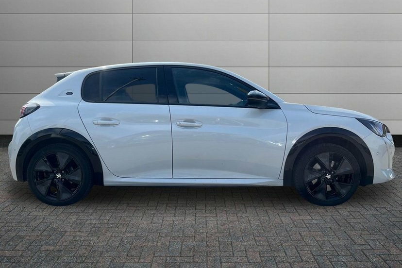 Peugeot e-208 50Kwh Gt Premium Hatchback 136 White #4