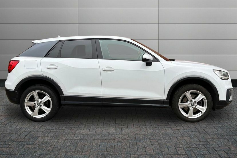 Audi Q2 1.4 Tfsi Cod Sport Suv S Tronic 150 Ps BF17YBP White #4