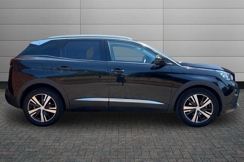 Peugeot 3008 1.5 Bluehdi Allure Suv Eat 130 Ps Black #4