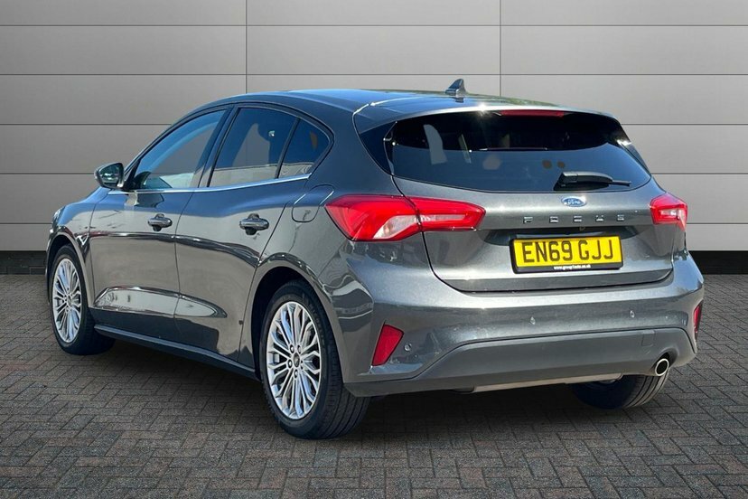 Ford Focus 1.5T Ecoboost Titanium X Hatchback Grey #3