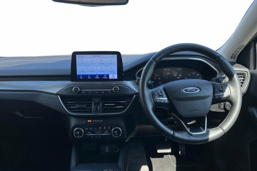 Ford Focus 1.5T Ecoboost Titanium X Hatchback Grey #6