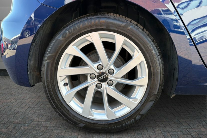 Audi A1 1.0 Tfsi 25 Sport Sportback 95 BL23UZN Blue #5