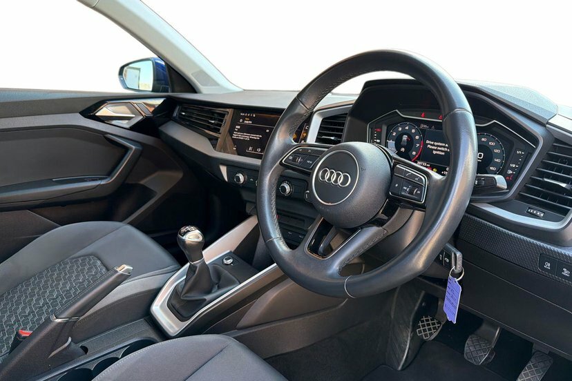 Audi A1 1.0 Tfsi 25 Sport Sportback 95 BL23UZN Blue #6