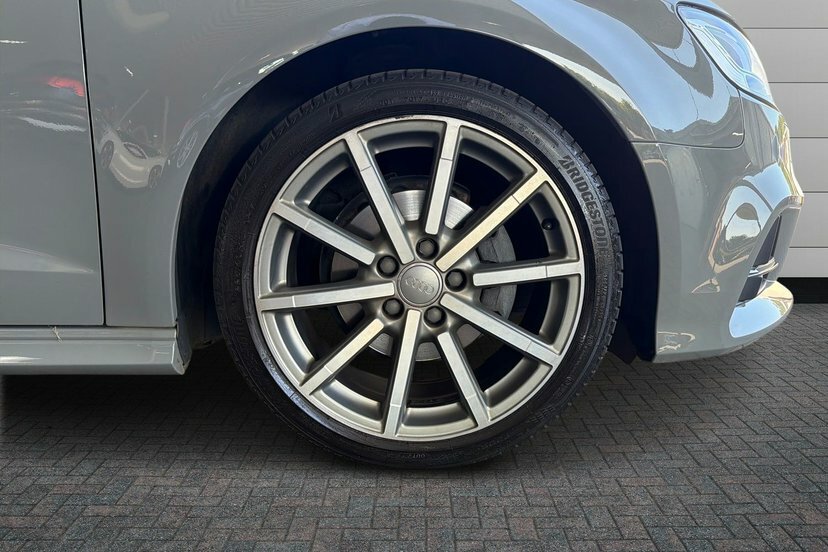 Audi A3 1.0 Tfsi 30 Black Edition Sportback Man Grey #5