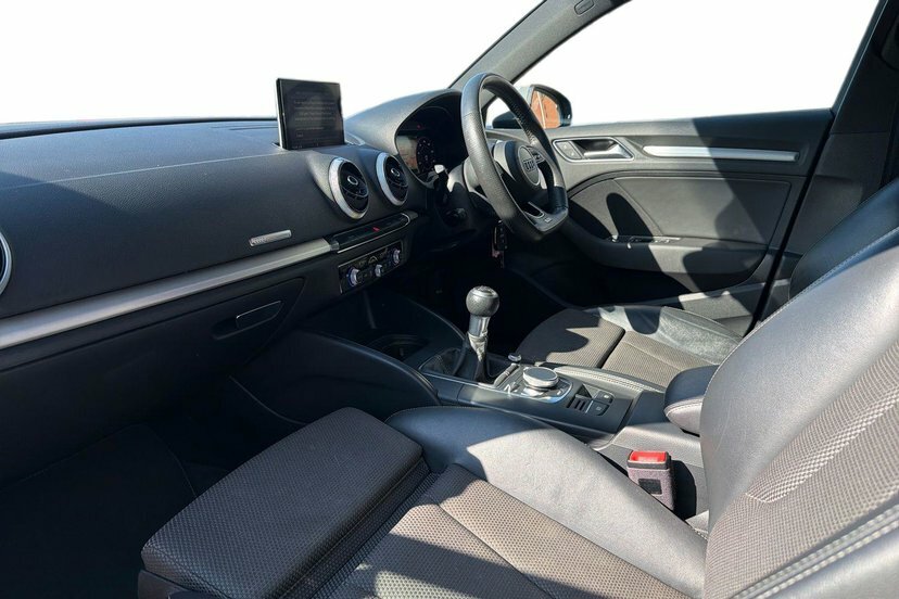 Audi A3 1.0 Tfsi 30 Black Edition Sportback Man Grey #2