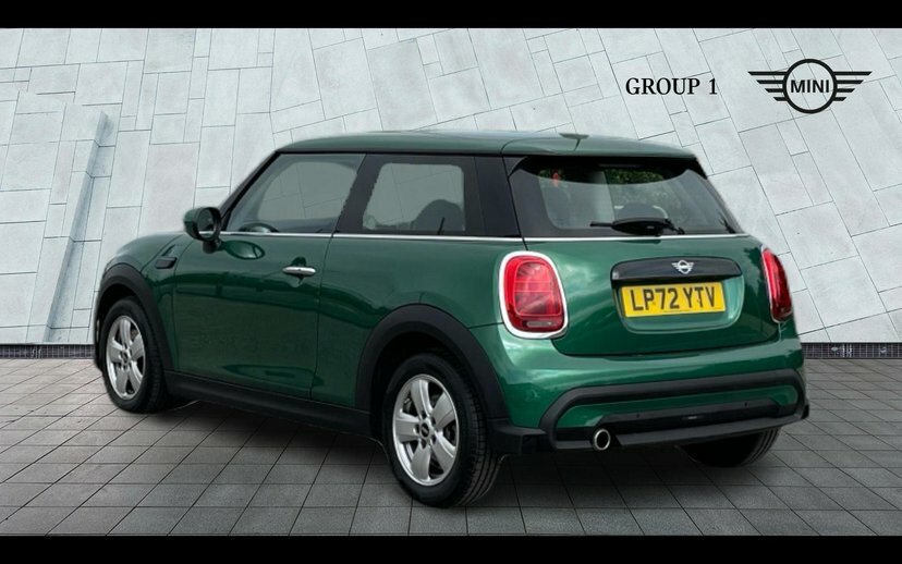 Mini Hatch 3-Door Hatch Cooper Classic LP72YTV Green #2