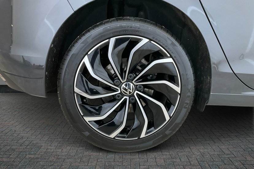 Volkswagen Golf 1.5 Tsi Style Edition Hatchback AP23NSN Grey #5