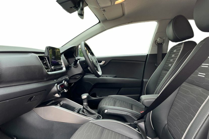 Kia Stonic 1.0 T-gdi Mhev Gt-line S Suv Hybrid Dct SH74UXP White #2