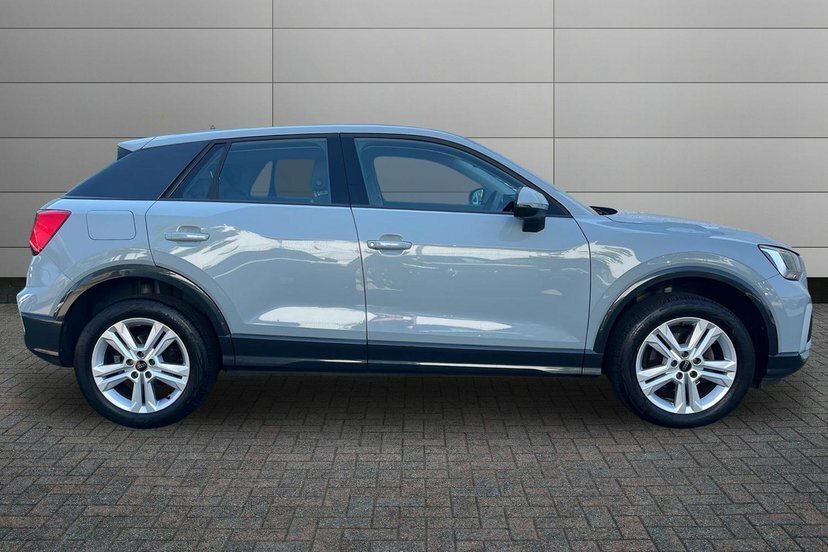Audi Q2 1.5 Tfsi Cod 35 Sport Suv S Tronic 150 Grey #4