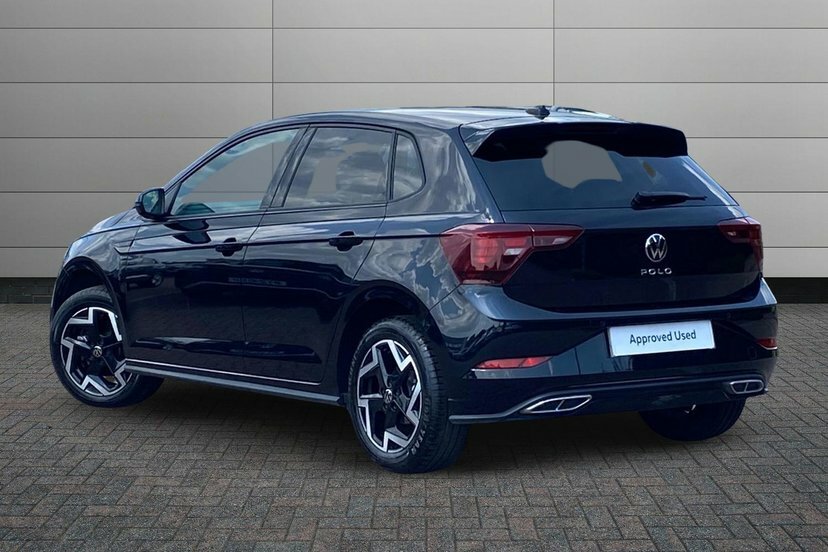 Volkswagen Polo 1.0 Tsi R-line Hatchback Dsg 115 Ps Black #3