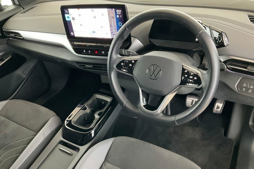 Volkswagen ID.5 Pro Performance 77Kwh Style Suv White #6