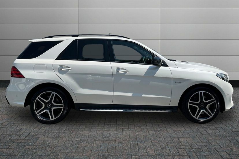 Mercedes-Benz GLE Class 3.0 Gle43 V6 Amg Night Edition Suv G-tr White #3