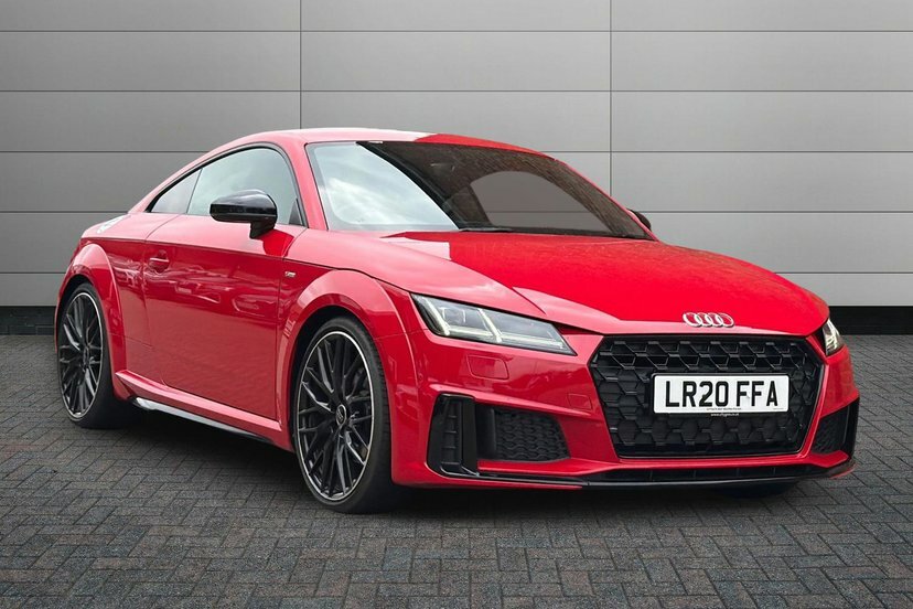 Audi TT 2.0 Tfsi 40 Black Edition Coupe S Troni Red