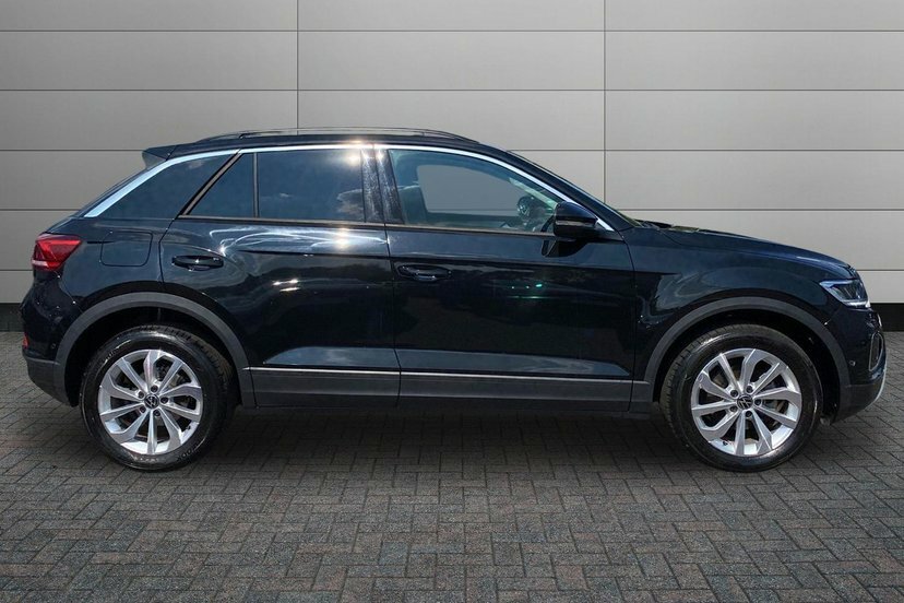 Volkswagen T-Roc 1.5 Tsi Match Suv Dsg 150 Ps Black #4